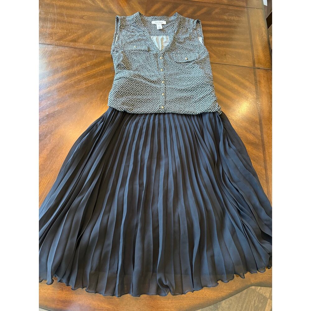 Lot of 6 WHBM Women Mixed Tees Blouse Pleated Skirt Striped Casual Size Large 12 - Picture 2 of 16
